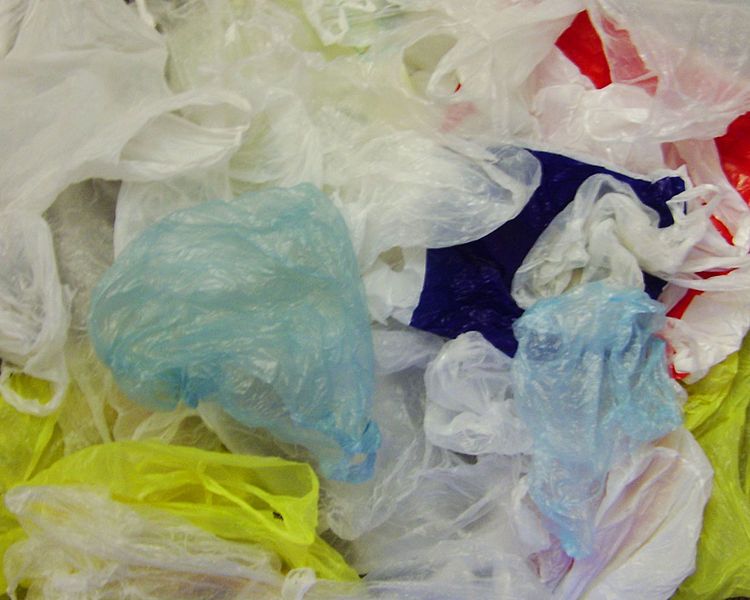 plasticsoupfoun's tweet photo. Jan Goesaert, voorzitter van de federatie van de #verpakkingsindustrie #Fedpack blundert in Vlaams parlement. Gemist? Lees en bekijk het hier: https://t.co/rCkl2VT3Bs https://t.co/bZJ0NpNt3V