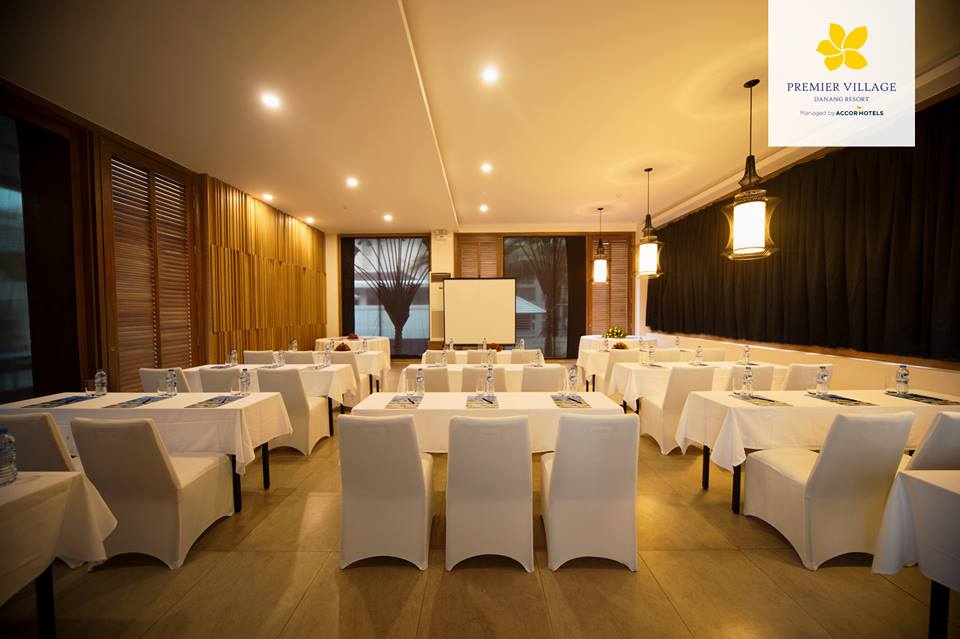 PremierResort's tweet photo. The relaxation period may slow the progress of work? With extensive &amp; amentities meeting space will help you both: solve the task then relax yourself immediately after a long meeting :) https://t.co/HKpXCEeaKl