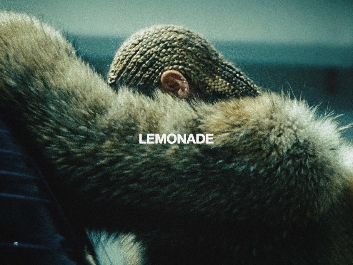 YonceData's tweet photo. Top Female Pure Album Sales of 2017:

1. Reputation - 1.8M

2. Beautiful Trauma - 608k

3. Witness - 286k

4. Lemonade - 271k https://t.co/RnLHsvDWju