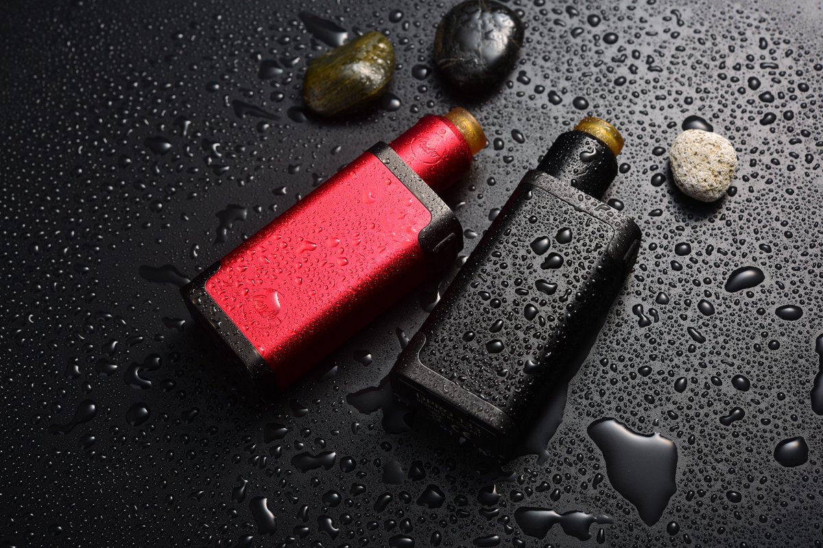 OfficialCoilART's tweet photo. Classic black DPRO 133 Premium Kit🖤
Dual battery in parallel, 0.001 seconds fast firing, 0.08 ohm low resistance support.
#officialcoilart #dpro133 #dprorda #semiregulatedmod https://t.co/5bfY8Sr6VX