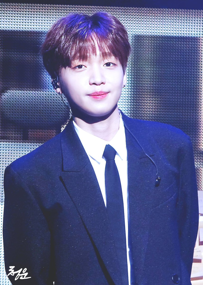 sewoomandu's tweet photo. 이 험한 세상 살아가기엔 넘 유명한 투리구슬 같은 네주얼 .. https://t.co/QGuOWu5QSn