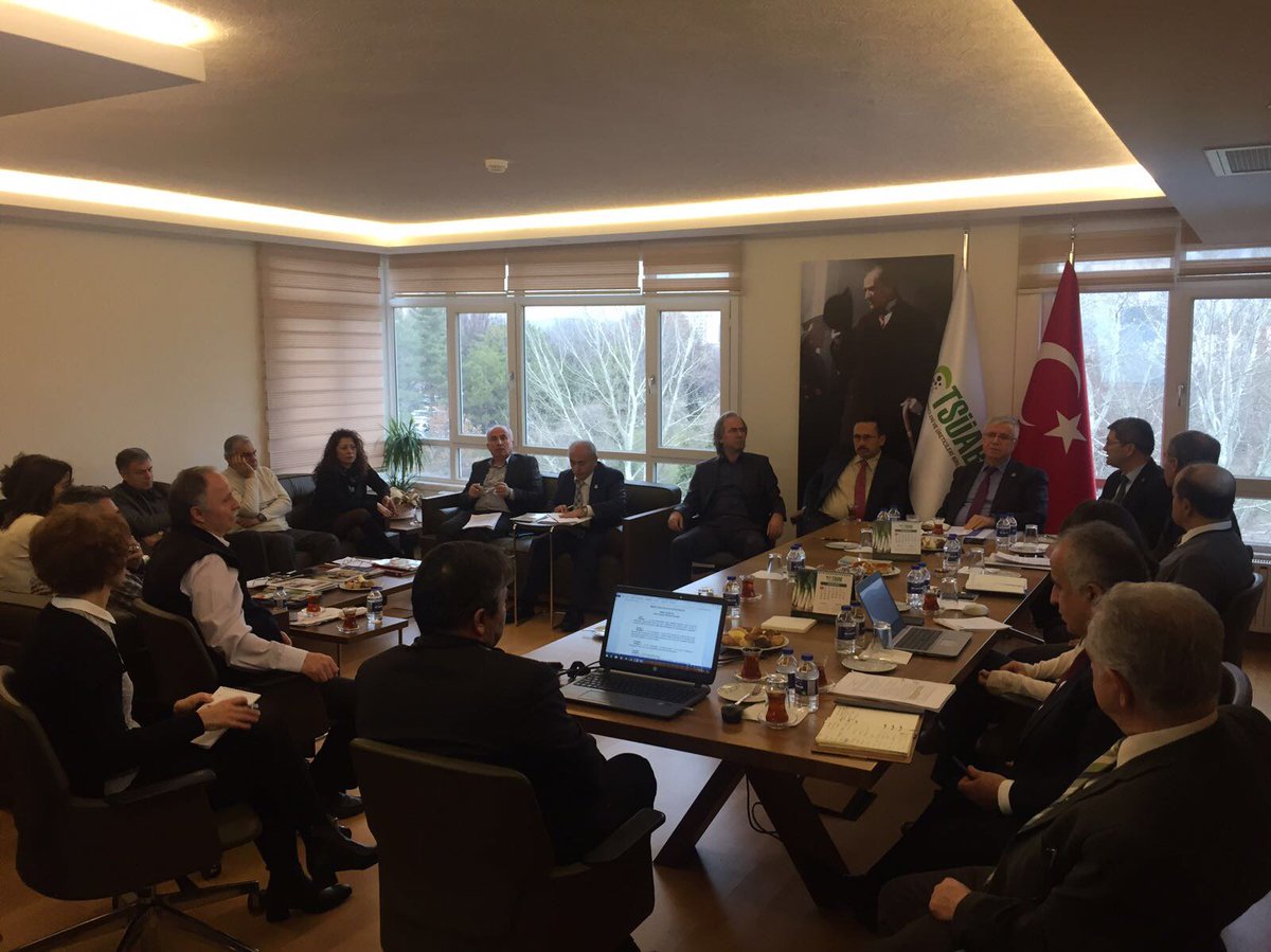 tsuabiletisim's tweet photo. Kayıt Yönetmeliği Hazırlık toplantısı #tsuab #turktob #bugem #ttsmm @turktob https://t.co/gpwZjamLt2