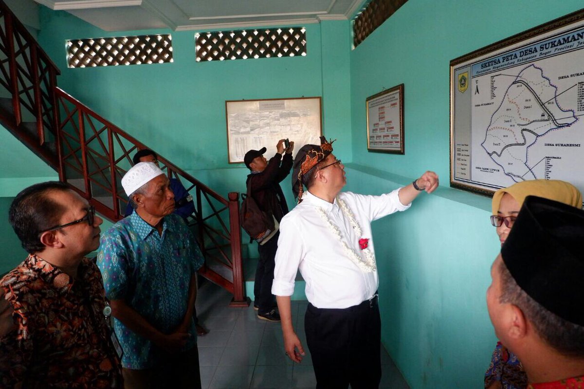 Peninjauan Bumdes &amp; Pasar Desa Sukamanah. Dlm Rangkaian Kungker Menteri Kemajuan Luar Bandar &amp; Wilayah Negara Malaysia, Dato' Sri Ismail Sabri Yaakob dlm Kunjungan Kerja ke Desa Sukamanah, Kec. Megamendung, Kab.Bogor, Prov Jabar, 4 Jan 2018. <a href="/tppindonesia/">Pertepedesia</a> <a href="/pendampingdesa_/">Pendamping Desa P3MD</a>