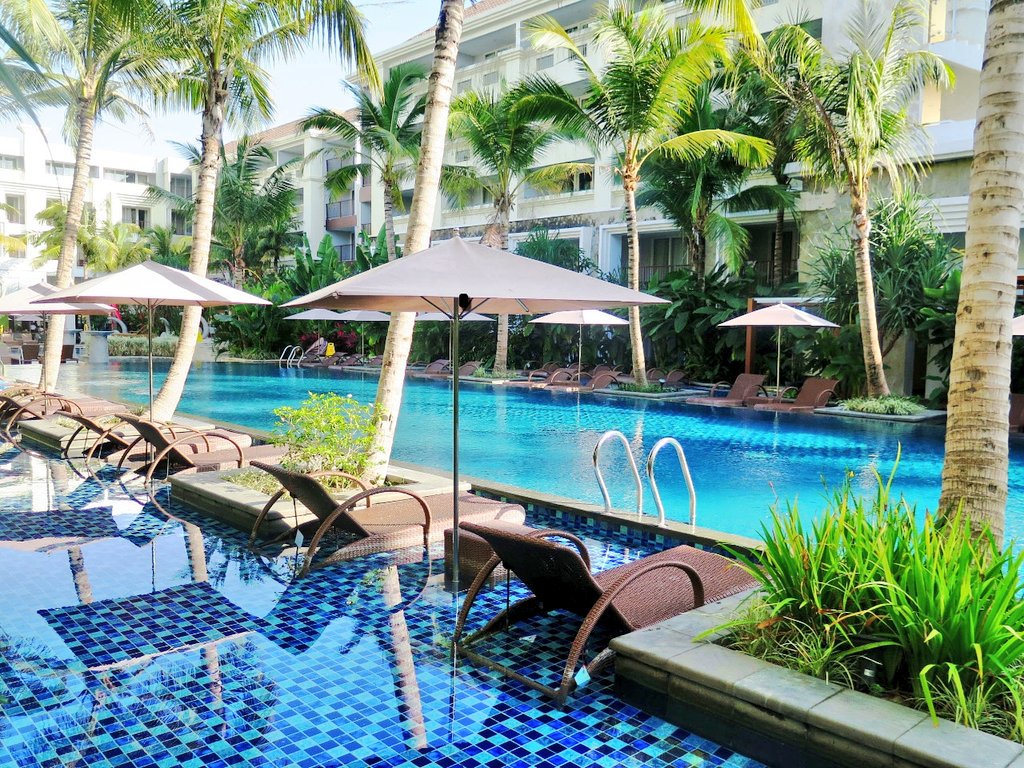 Experience 4 Nights Stay IDR 936.000/night (including Taxes &amp; Fees)
Learn more: swiss-belresortwatujimbar.com/accommodation.…
#visitbali #bali #holiday #travelling #resortsanur #travel #cheaptravel