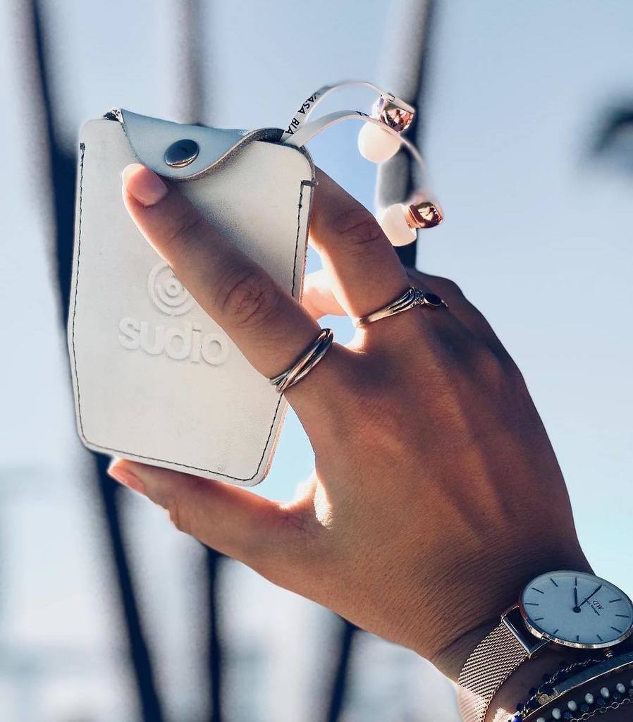 sudiosweden's tweet photo. Hands up if you’re ready for the first weekend of 2018! We’ll be living our best lives.. horizontally.. in bed with Netflix until it alarm goes off on Monday 😴 #stilltiredfromlastweekend #newyear #newnap #sudiomoments #sudio (Photo via: @chantalleniczko) https://t.co/8l4f4X7Y8B https://t.co/FLKzk7PSUc