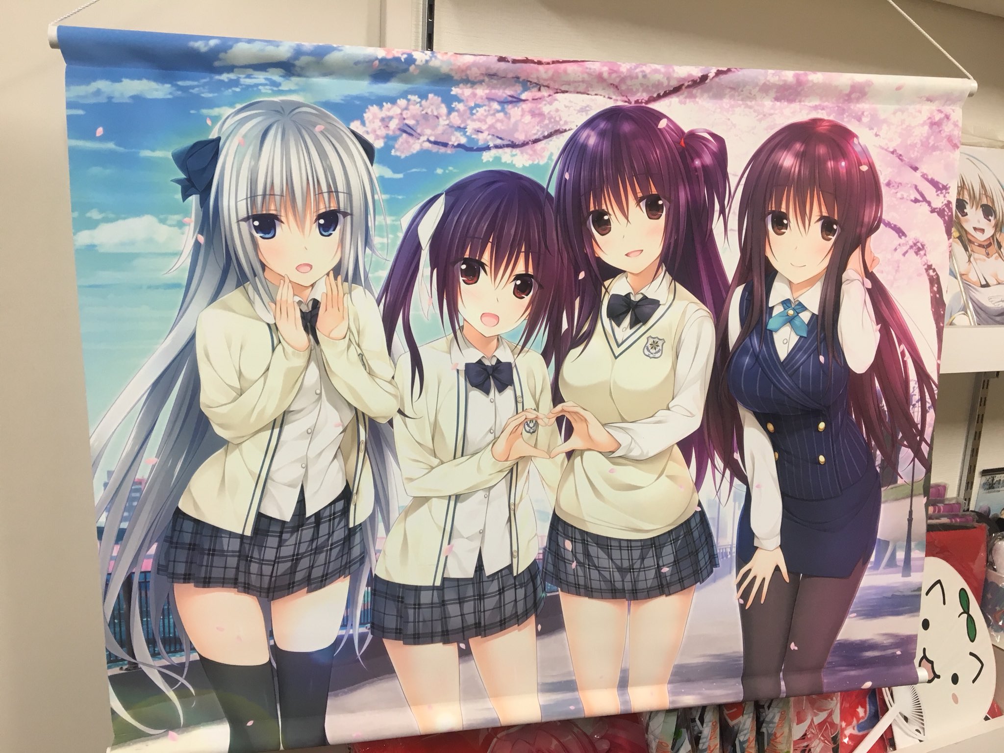 LOVELY×CATION ずっと初恋の日々 B1タペストリー