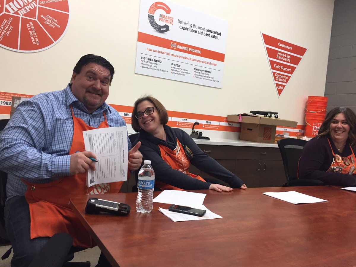 MASM at MOR?  Say whaaaattt?! That's how we roll @HomerDepot3 Thanks <a href="/SmittAaron/">Aaron Smitt</a> for your wisdom today! @asm212230 <a href="/JulieGiattino/">Julie Giattino</a> <a href="/jenscibs/">Jen Adams</a> <a href="/MatlockKara/">Kara Matlock</a> <a href="/Dave_Dawber/">Dave Dawber</a> <a href="/mthompson1711/">Michelle Thompson</a> #goals