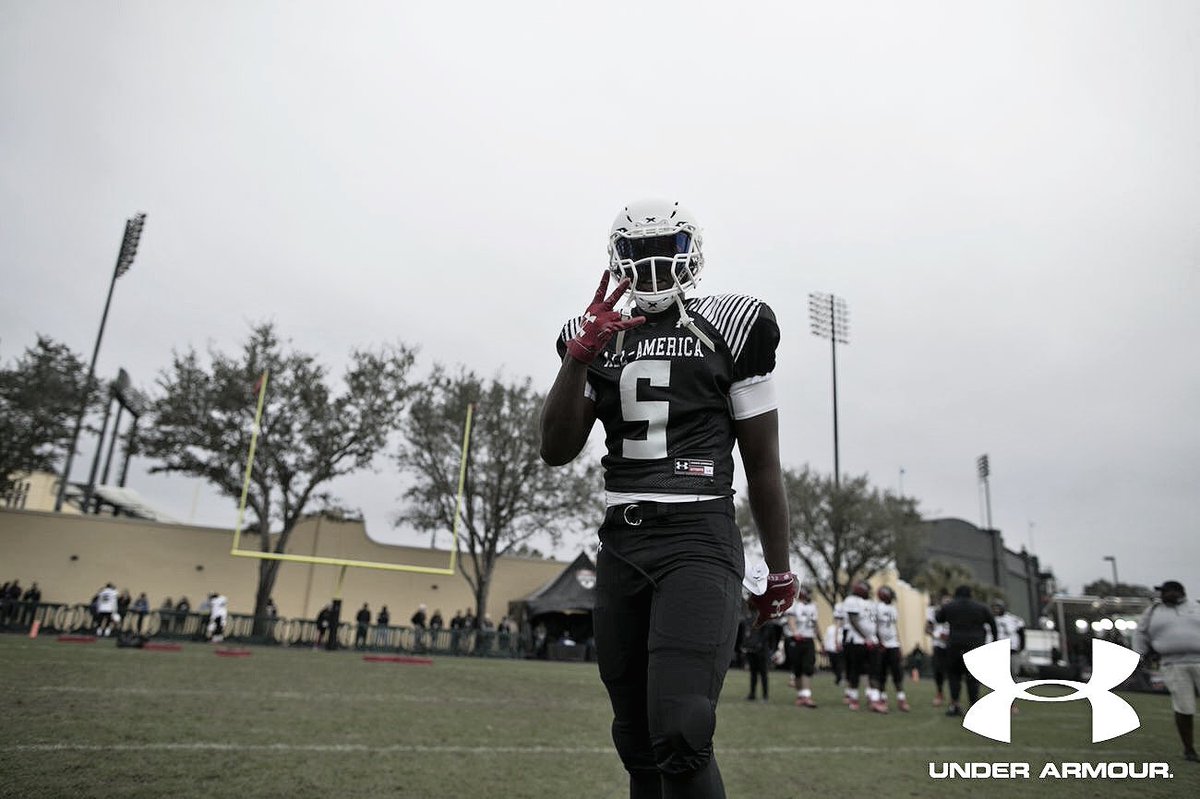 thekjhenry's tweet photo. Tune in today at 6pm on ESPN2 π₯π€§βΌοΈ #TheTreWay #Gameday https://t.co/ZACTCeumFh