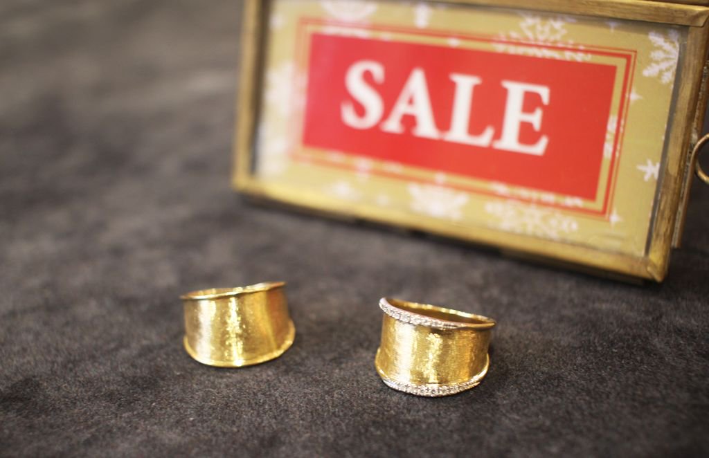 Fitzjewels's tweet photo. Nothing says everyday elegance like the #Lunaria Collection. Now all our Marco Bicego Lunaria jewellery is up to 30% off. Come to our store or shop an online selection here https://t.co/n683oiM2up

 #marcobicego #instajewelry #18ct #yellowgold https://t.co/oquhGtzgz7