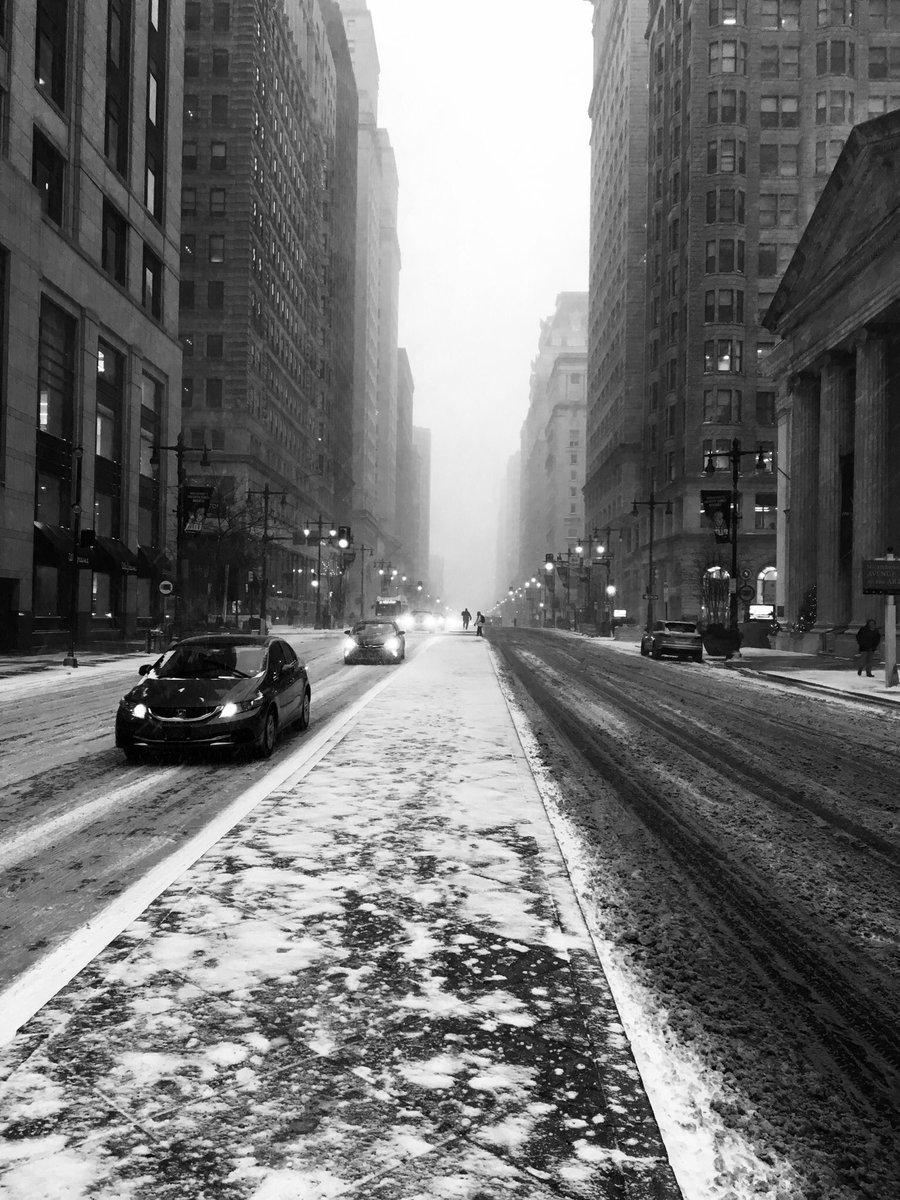 ElonInPhilly's tweet photo. Happy Snow Day! Hope everybody is staying warm today! #BombCyclone @elonalumni @elonuniversity https://t.co/gzcaRqckxT