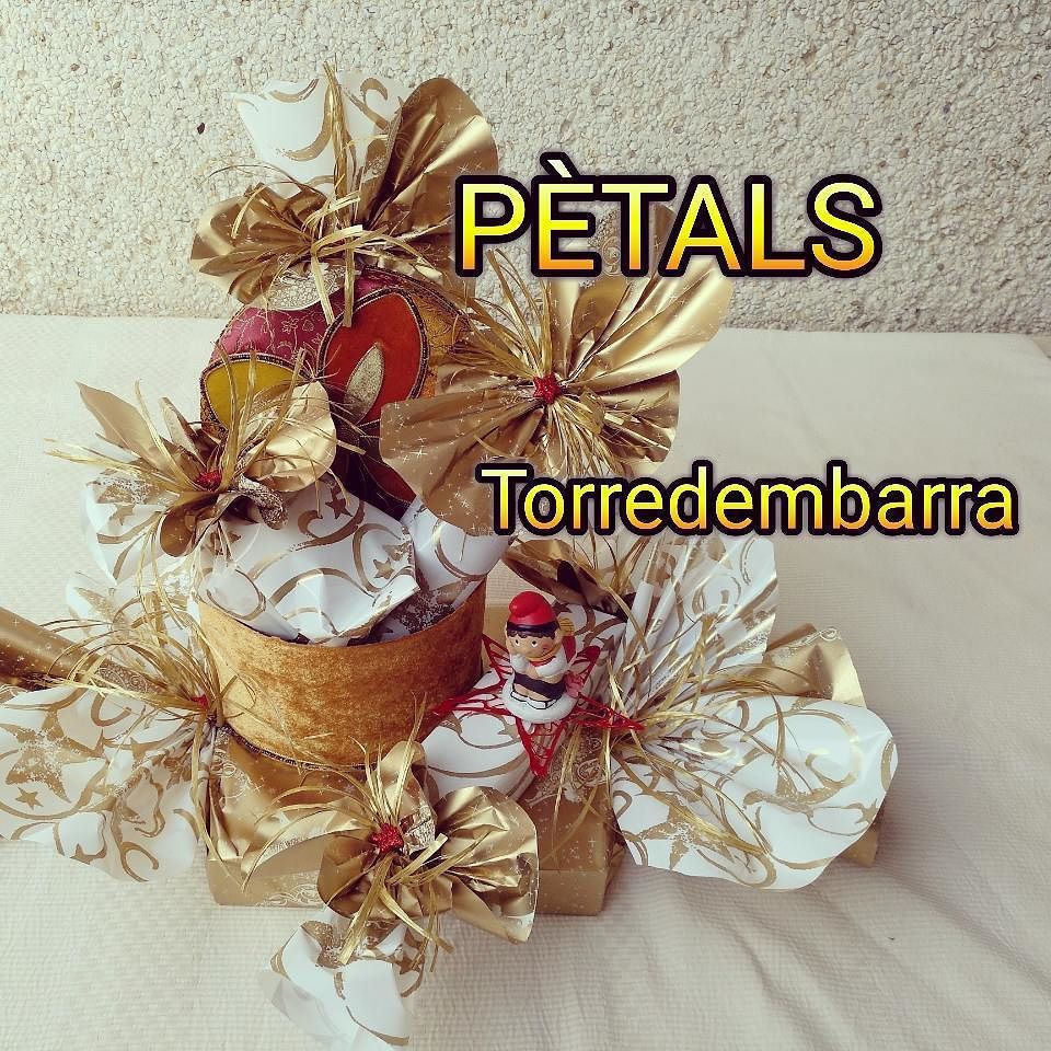 petalslatorre's tweet photo. LA PRESENTACIÓ és la PRIMERA IMPRESSIÓ, a l'hora d' entregar un REGAL !! #embolcall #embolcalls #envoltorios #envoltoriosbonitos #embolcallsdiferents #envoltoriosdiferentes #presentacioregals #presentacionregalos #floristariapetalstorredembarra #floristeriapètalstorredembar… https://t.co/ysWGDkrbIV