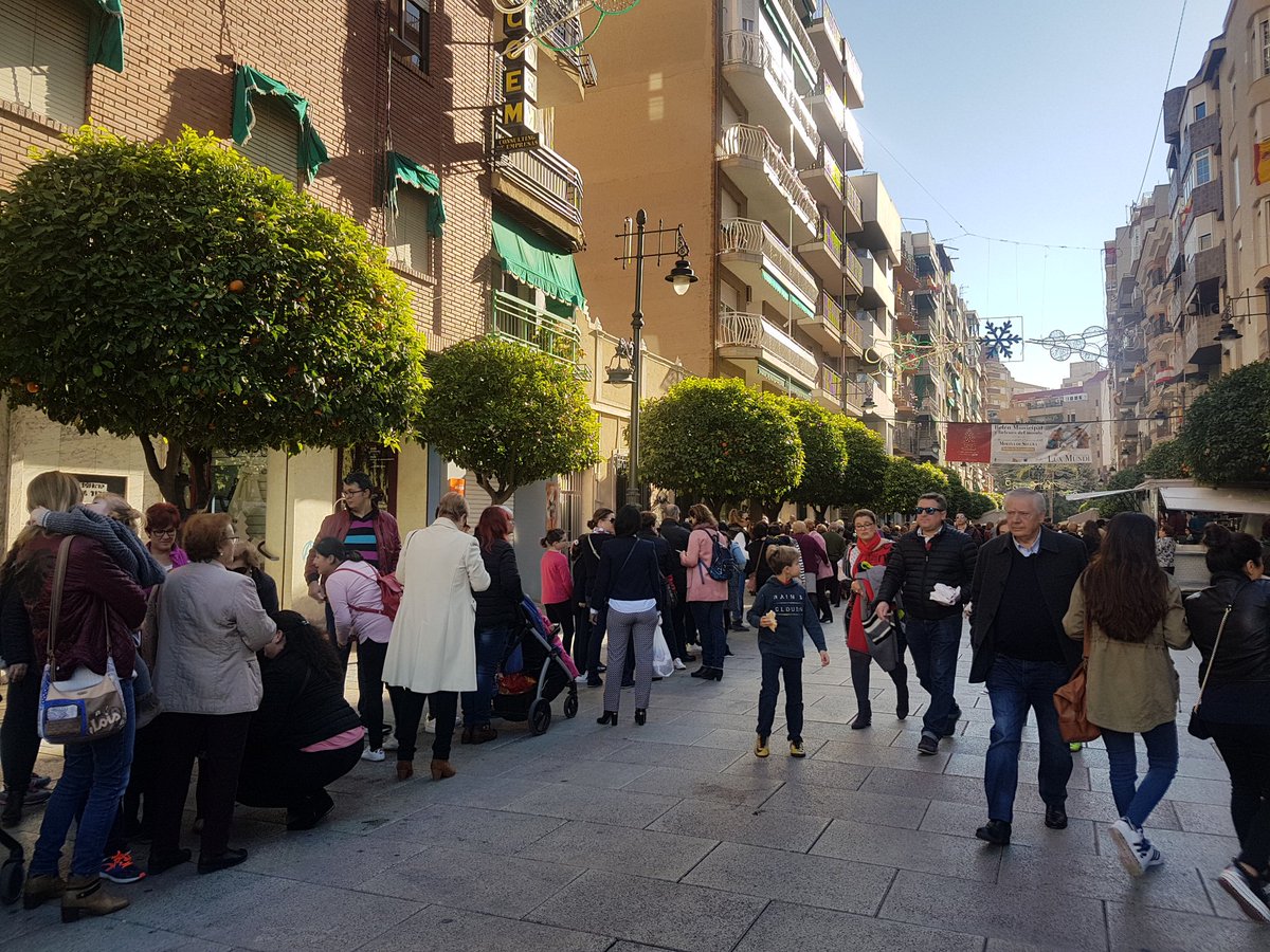 psoemolina's tweet photo. ✔Gran éxito del Roscón de Reyes en Molinade Segura 
✔Promocionando nuestro comercio
✔Molina de Segura se mueve https://t.co/vg8h9tHeQL