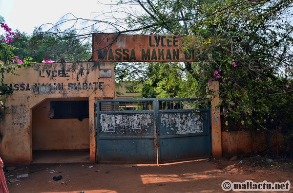 #Mali - Les violences de l'AEEM au lycée Massa Makan Diabaté : le récit des in ... - maliactu.net/mali-les-viole… #Mali