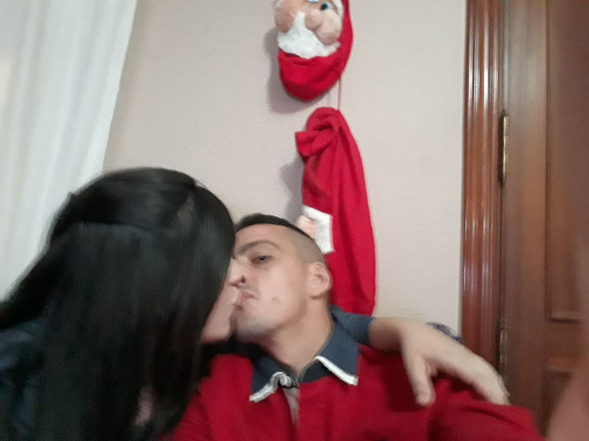 tlpichu's tweet photo. Os amo https://t.co/7rOTtwCiiu