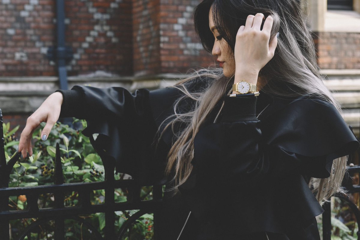 There is beauty in simplicity, the 8160 is the ultimate #watchgoals. 
Shop the look: goo.gl/JRFNJ6