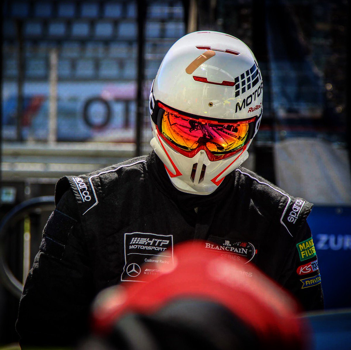 brunos_sacco's tweet photo. #MenAtWork in #style ...🤔
///
#tbt #nurburgring24 2017 #htpmotorsport #MercedesAMG #htpmotorsport #mannfilter #ravenol #kstools #sparco #POC #N24h #fashion #style #AMG47 #AMG48 #AMG50 #mercedesamgmotorsport #gtendurance #racing #Motorsport https://t.co/68M7fTYkOo
