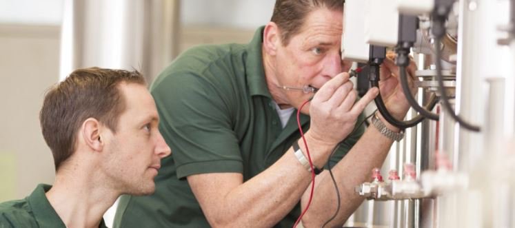 HSO_Tweets's tweet image. How do you ensure fast and accurate invoicing, #servicetechnicians, always well equipped to solve the problem at hand?  Read: 5 steps to get a better grip on your #fieldservice processes:   bit.ly/2DjvcT6    @FSNewsUK  @MSDyn365 @CRMUG