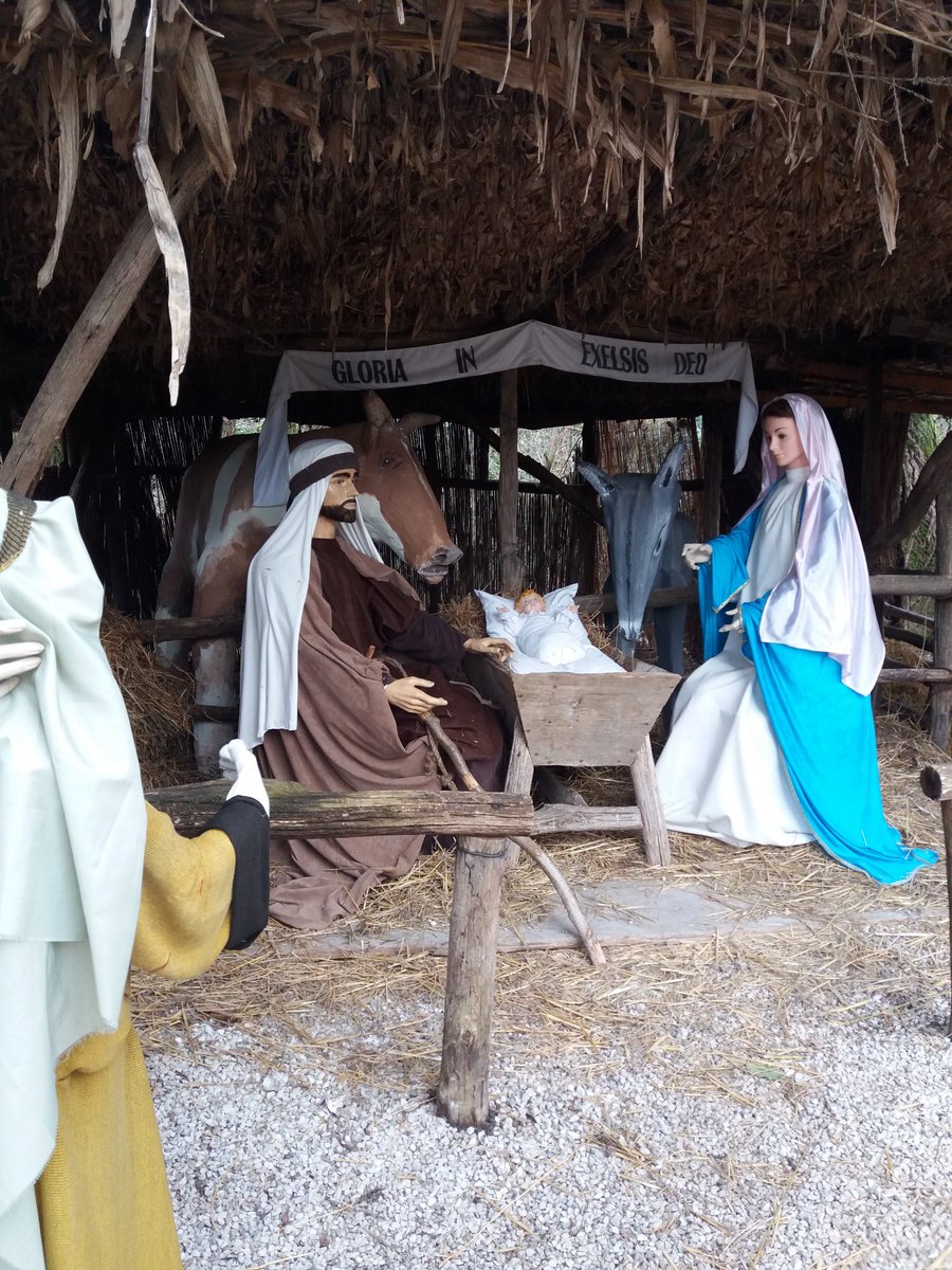 VisitFVG's tweet photo. Salutiamo #corgnolo con l'immagine della #natività, l'angelo, i Magi e i pastori!

Vi aspettiamo numerosi!

#fvglive https://t.co/A52b05zIIJ