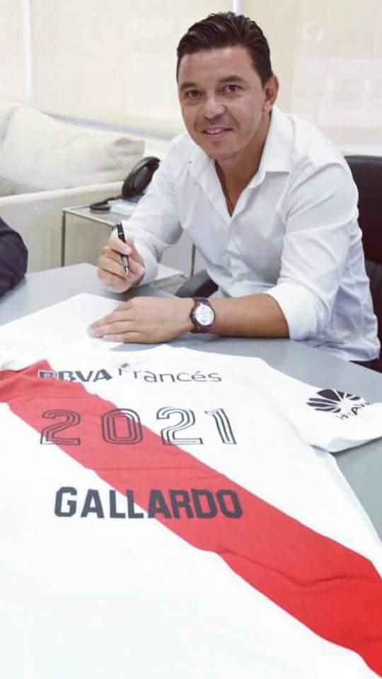MariaVi21662957's tweet photo. Buen día banda q tengan una excelente jornada y mas q feliz x este señor q nos sigue eligiendo, amor incondicional x RIVER y x vos muñe eternamente gracias ⚪❤⚪❤⚪❤⚪❤⚪❤⚪❤⚪❤⚪❤⚪❤⚪❤⚪❤⚪❤⚪❤⚪❤⚪❤⚪❤⚪❤⚪ https://t.co/20njvPPDJp