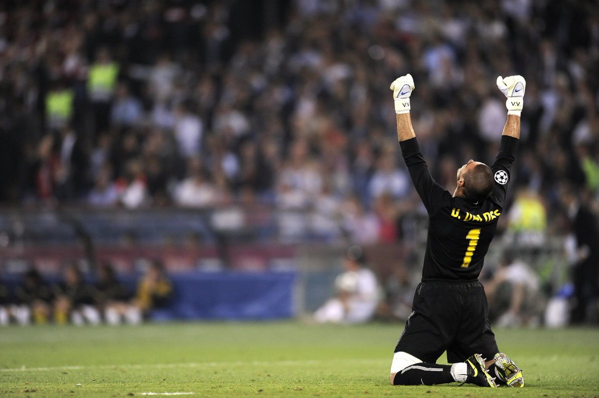 ChampionsLeague's tweet photo. Three-time #UCL winner &amp; Barcelona legend Victor Valdés has retired. Favourite memory? 🏆🏆🏆 https://t.co/QlUtp82FXq