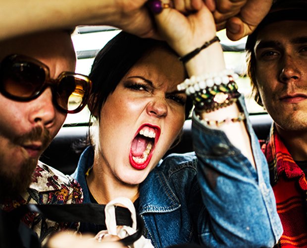 Have You Ever Seen the Jane Fonda Aerobic VHS? Das ist keine Frage, sondern eine empfehlenswerte Punk-Pop Band: bit.ly/2ql1NX1