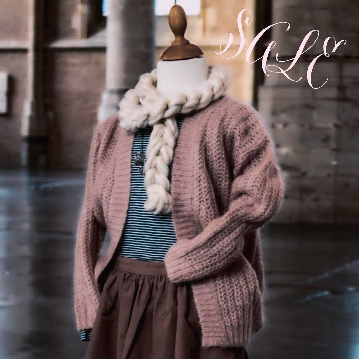 Sale is now live. Go to kidsfinest.nl to see what we have to offer!