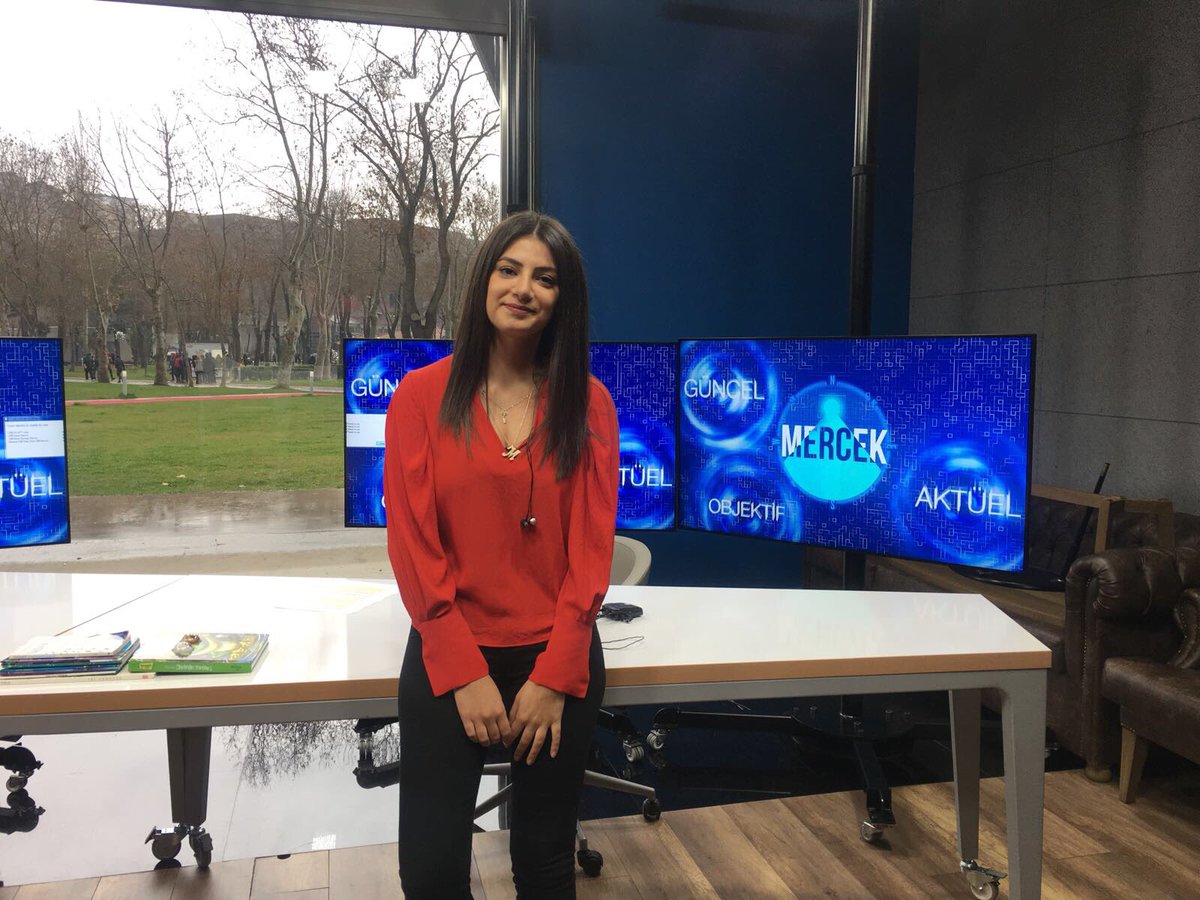 Mercek şimdi canlı yayınla <a href="/livergb/">RGB Live</a> ‘de! Konuğumuz <a href="/BarikaGoncu/">Barika Goncu 🌱</a> ile Hayvan Haklarını konuşuyoruz. Kaçırmayın!