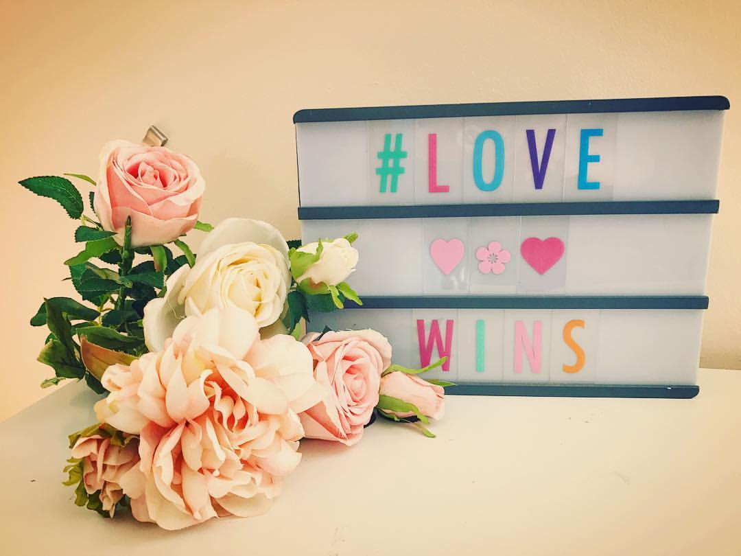 What better way to say I love you then displaying your very own message on a lightbox? A gift for all occasions.
goo.gl/qEVQxJ
#gifthour