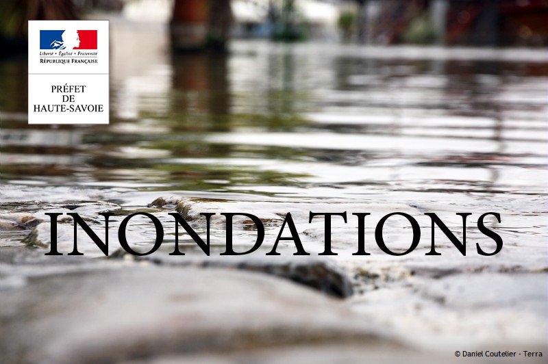 RD 902 entre #Taninges et les #Gets coupée par débordement d'un cours d'eau (déviation locale par RD 307 impossible car fermée hier suite à chutes d'arbres) donc OBLIGATION de faire le tour par #Thonon <a href="/Dep_74/">Département de la Haute-Savoie</a> <a href="/lesgetsnews/">Les Gets</a>