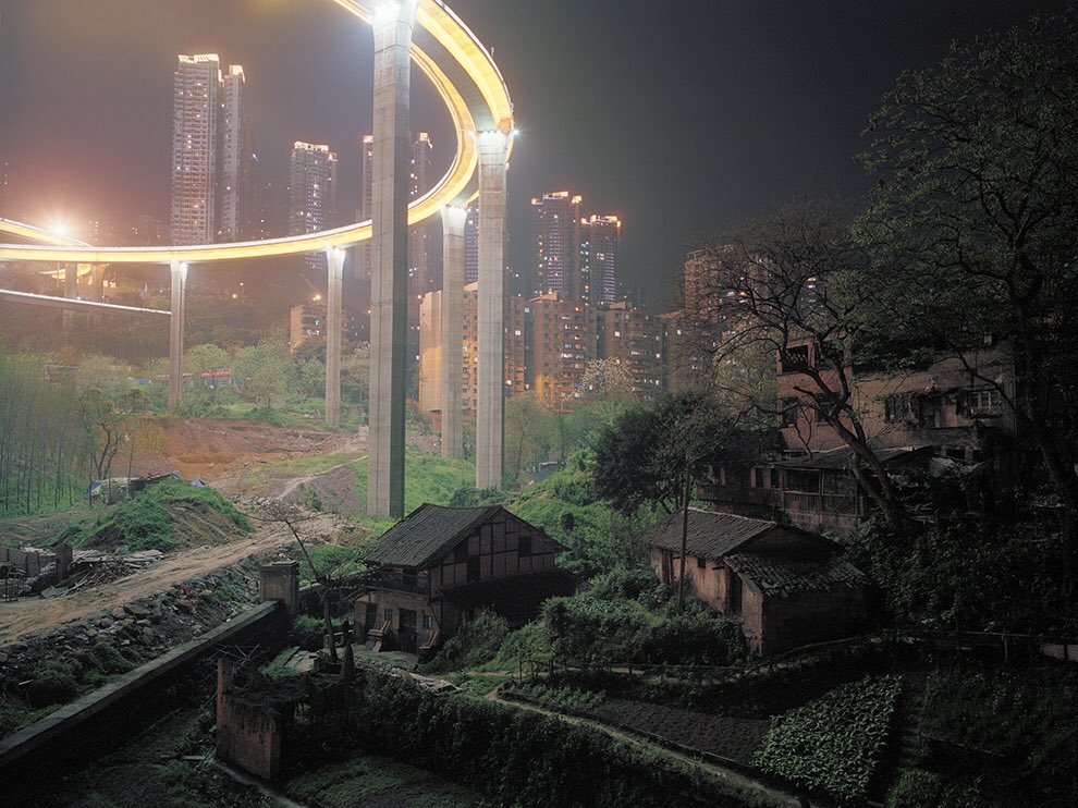 loouisfernandes's tweet photo. L’étrange ville de #Chongqing créée dans les années 1990
#Chine #urbanisme https://t.co/Iqu0I5fuv7