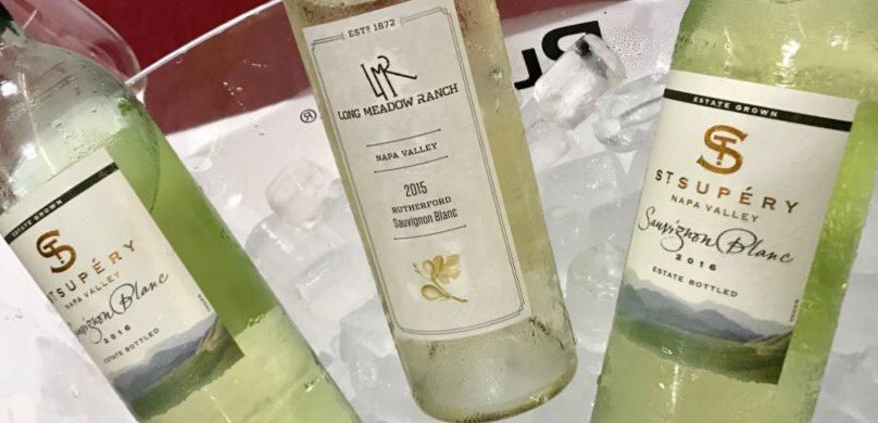 WineNewsIt's tweet image. Non solo vocazione rossista per la #NapaValley: provare le buone sensazioni del #Sauvignon 2015 Rutherford by #LongMeadowRanch @LMRwine, un #bianco consistente e non privo di grassezza. dai profumi intensi, a #pranzo