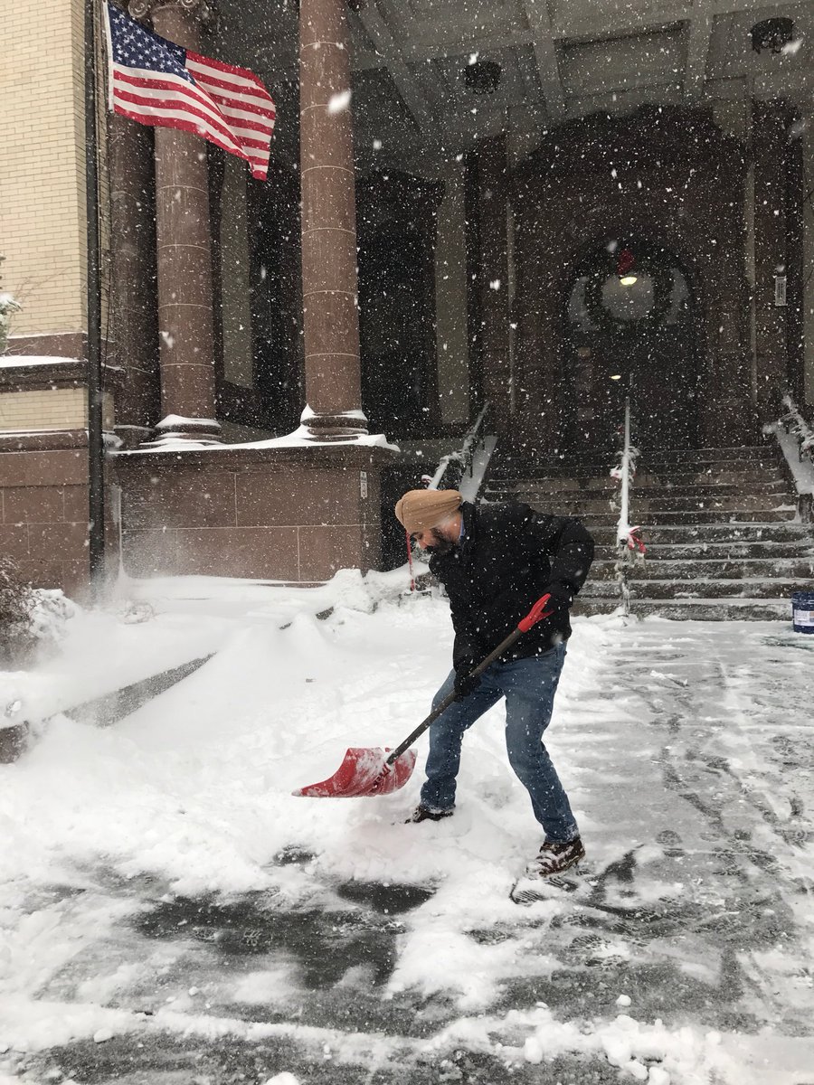 RaviBhalla's tweet photo. A little snow won’t stop me from getting to work! Thank you to @HobokenPD @HobokenOEM @HobokenFire and Environmental Services for working hard to keep our streets clear and our city safe. https://t.co/85sVl8RuZc