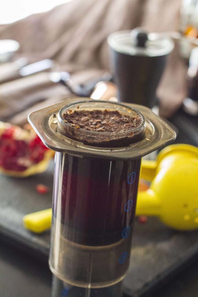 Dash_Workshops's tweet photo. Os dejamos la receta del Mexican Expreso Martini de @javicaballero13, una de las video/recetas que podéis ver en nuestro workshop gratuito "Registrate y Cata"
 https://t.co/geLV9aCVLh #dash #dashworkshops #formaciononlinecocteleria https://t.co/Wqs2qHPysZ