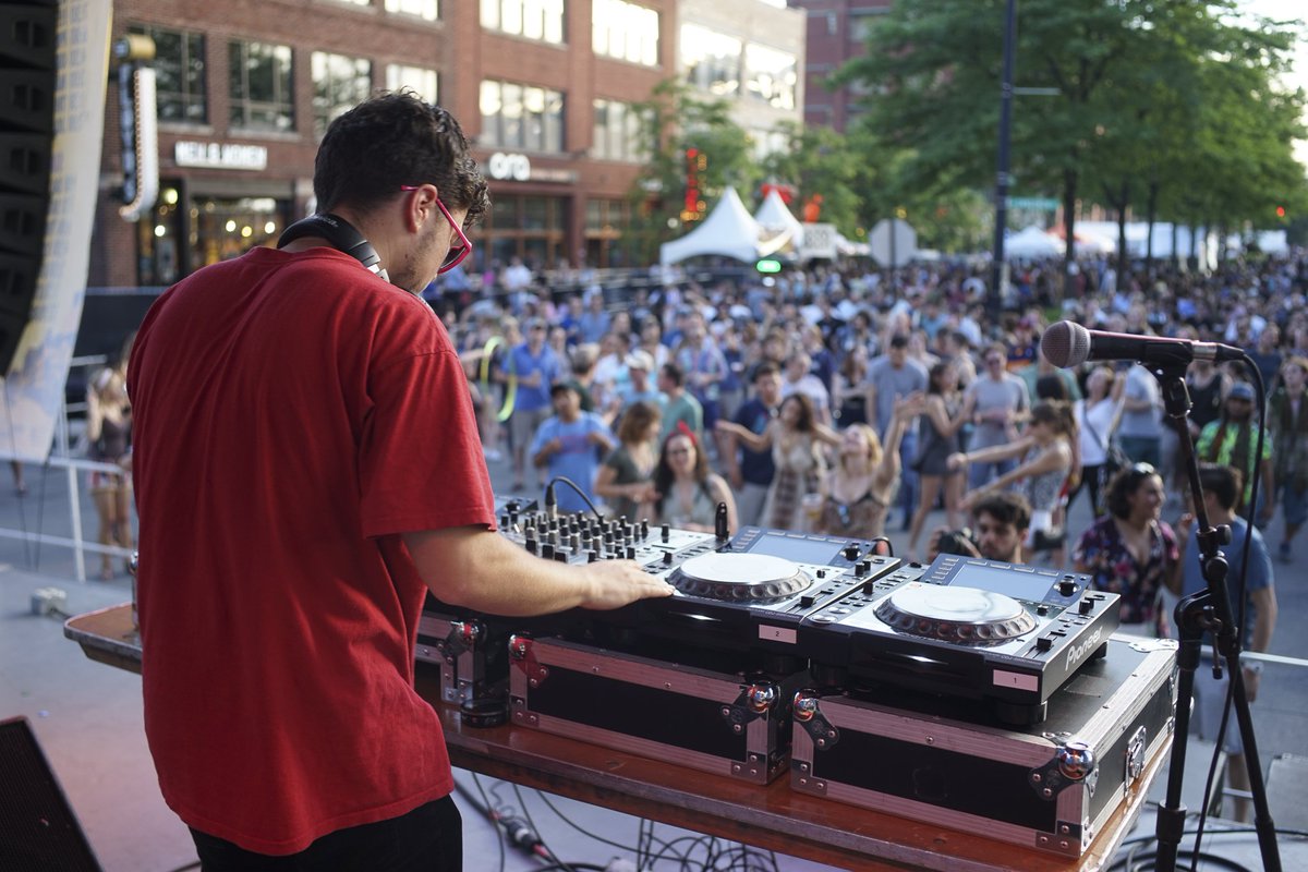 StarEvents's tweet photo. Throwing it back to warm and sunny summer days at @tasterandolph! Who's ready for event season?! #TBT #WeAreStarEvents #FestRestRepeat https://t.co/TnxEtXd6zm