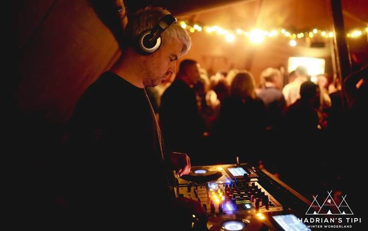 DJ Kristain Atkinson on the decks tonight till 1 am. It’s our last 4 days of camp so pop down for one last tipple.