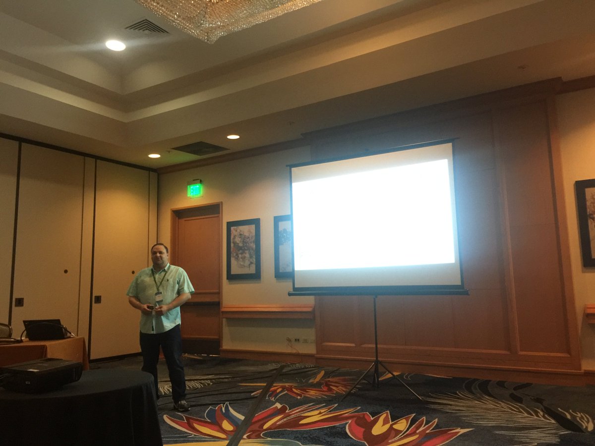 acagamic's tweet photo. @GustavoTondello presenting his 'Theory of #Gamification Principles Through Goal-Setting Theory' at #hicss #hicss51 #hicss18 https://t.co/297ImzWC4E https://t.co/D9E7M4McaW