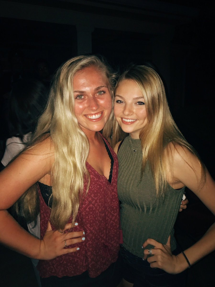 Happy birthday @emilyannetinney !!! Hope you have the best day ever!! Love youuuu!!!!💞🤩🎉