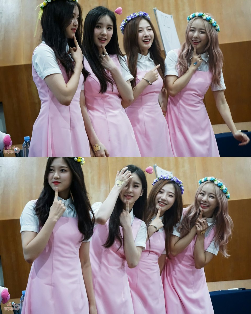 YES_LOONA's tweet photo. 170903 홍대 와이즈파크 팬사인회
보고싶어 진짜 ㅠㅠ
#희진 #현진 #하슬 #비비 #HeeJin #HyunJin #Haseul #Vivi #이달의소녀 #LOONA #LOOΠΔ #이달의소녀1Δ3 #LOONA1Δ3 https://t.co/8MgtW8DnTL