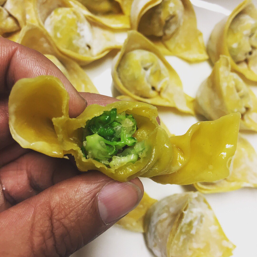 Testing out some #veggie #wontons suitable for #vegan #vegans •keeping your #goals on track <a href="/bigbowln15/">BigBowlTottenham</a> for #2018 •free taster tonight • please come along and let us know what you think 🤔