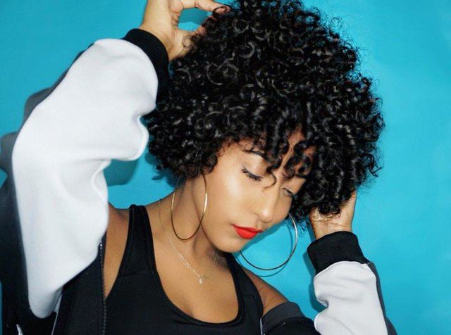 DevaCurl's tweet image. This Wash &amp;amp; Go is giving us life. @brittanyfleet_ used No-Poo, One Condition, #SuperCream &amp;amp; Light Defining Gel. Her secret weapon? The #DevaFuser!

Shop her go-to products at DevaCurl.com!