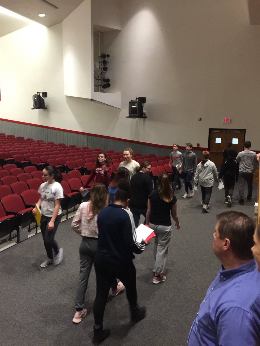 SeslieLmith's tweet photo. Visionaries students recreating the Walking Treaty of 1737. #mamsteachers https://t.co/YjHsRG1nfS