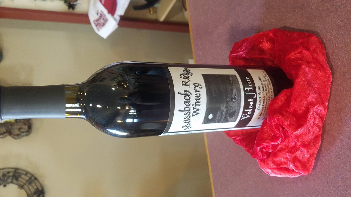 MassbachRidge's tweet photo. What wine are you having to stay warm this week? #velvethour #warmyoufromtheinside https://t.co/RFmf8V7eQH