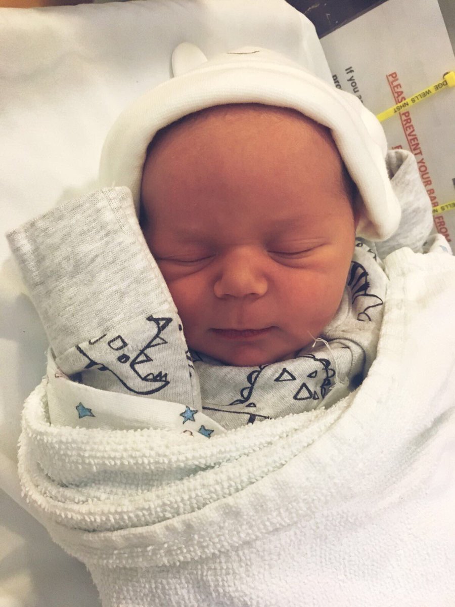 ChefPatrickHill's tweet photo. Newest edition to my long term plan of the new age of chefs 😂😂 #sonnumber2 #superstar https://t.co/IxqHObMuf6