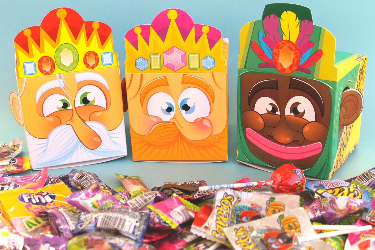 Fini_golosinas's tweet photo. ¡Continuamos el desfile de la #CabalgataFini !👑👑👑 
¿Quieres un cajón de regaliz?
👉🏽Síguenos
👉🏽Haz RT para que los ReyesMagos se detengan en tu perfil
A las 18:00h diremos a quién visitan en esta ocasión 🐪 https://t.co/x0Q4ogQG3F