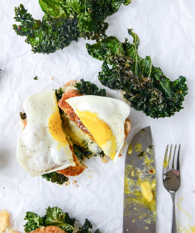lefunktrunk's tweet photo. Loving this double-decker #kale and #havarti breakfast sandwich for a healthy, #veggieforward twist on tradition. #recipies #cooking #breakfast #eatwell #eatright #foodnetwork #food52 https://t.co/p39cvwLIwq https://t.co/3WHRmivL9v