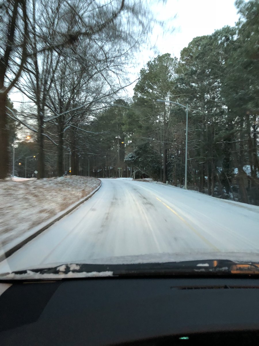 brynbehr's tweet photo. Some people didnβt have as much luck avoiding the ditches as me #Durham #omgsnow https://t.co/08WFh1t6qg