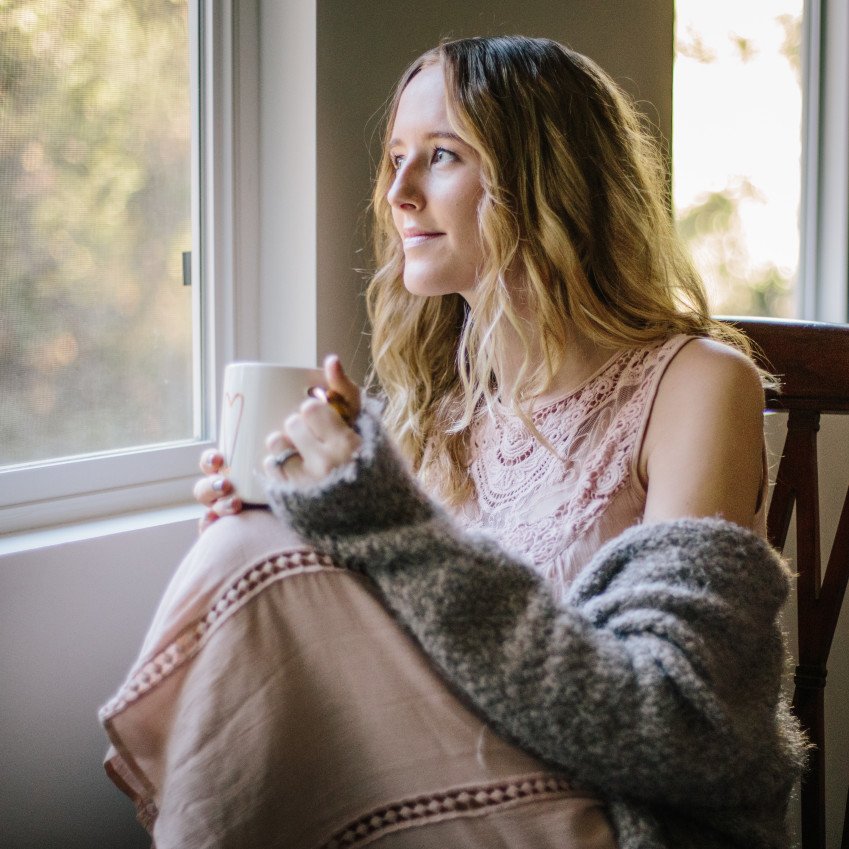 ESPercept's tweet photo. Trying to conceive? It might be time to cut back on the ☕. Studies show that women who indulge in coffee everyday reduce their chances of becoming pregnant. https://t.co/R1ShnWW7hj
