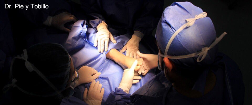 #FelizJueves La semana que viene empezamos de nuevo nuestra consulta en #venezuela y ya estamos recibiendo pacientes en #españa ¡Cuidamos tu salud! #4Ene