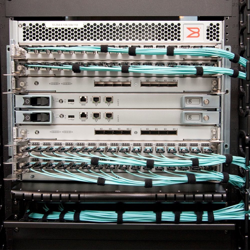 New Year, New resolutions!
Our resolution is to make our cables look like this. What's Yours?
#Router #Switches #Servers #Installation #Configuration #Troubleshooting #DesktopSupport #ManagedServicesSolution #OnsiteSupport #MultilingualHelpDesks #MaintenanceandWarehousing #Excis