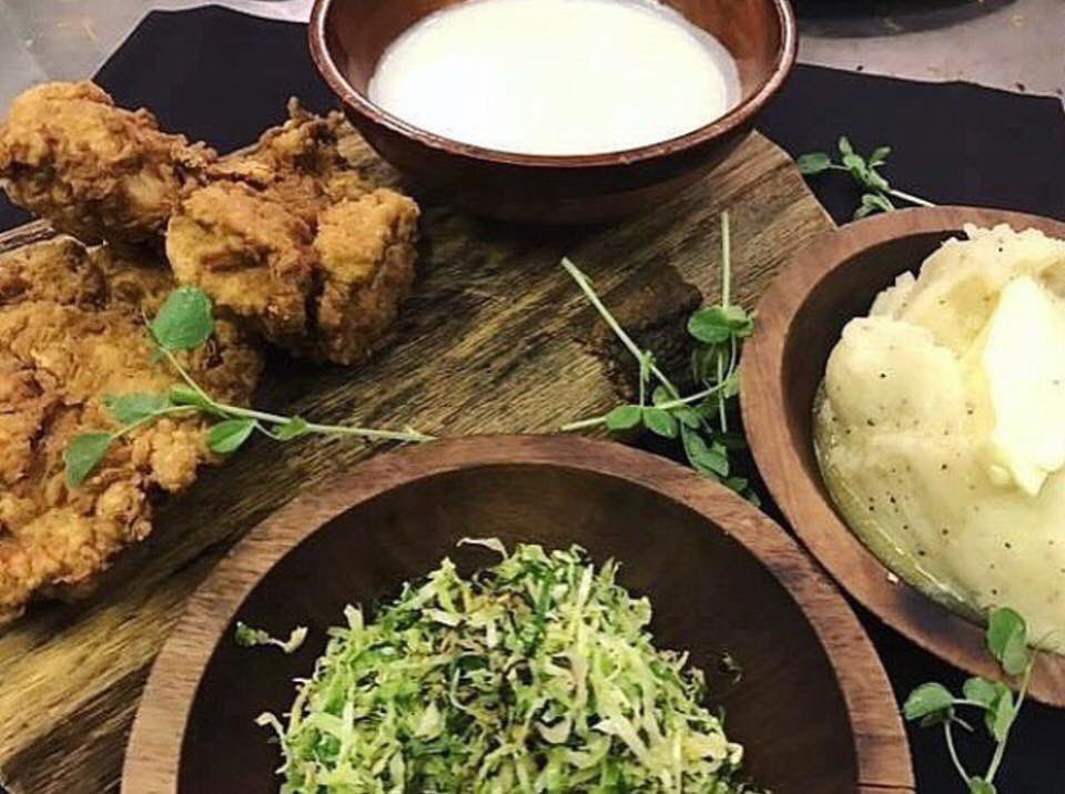 Let us be your lunch plans on this cold Thursday! 🍽 Our Bourbon Fried Chicken is just TEN dollars today at lunchtime. Join us! 😋<a href="/kytastebuds/">KyTasteBuds</a> <a href="/ChefJeremyAshby/">Jeremy Ashby</a> <a href="/LocalLex/">Local Lex</a> <a href="/sharelexky/">Share Lex Kentucky</a>